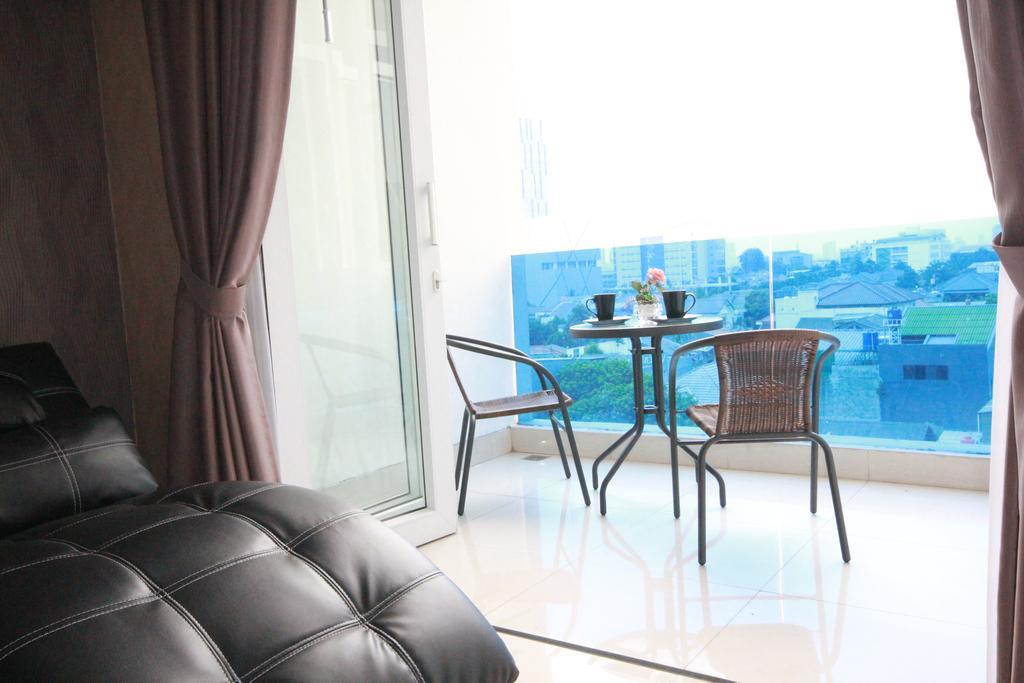 Harvia Suites Kebon Jeruk Yakarta Exterior foto